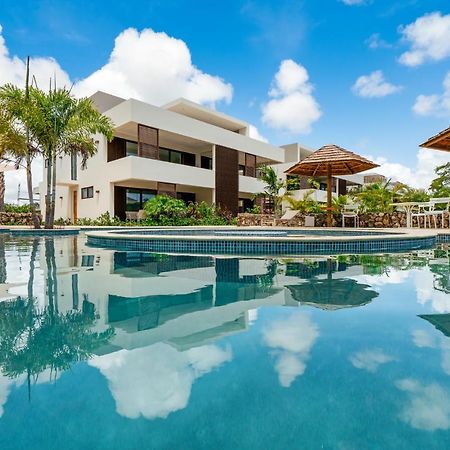 Jan Sofat Lux Resort Вилемстад Екстериор снимка
