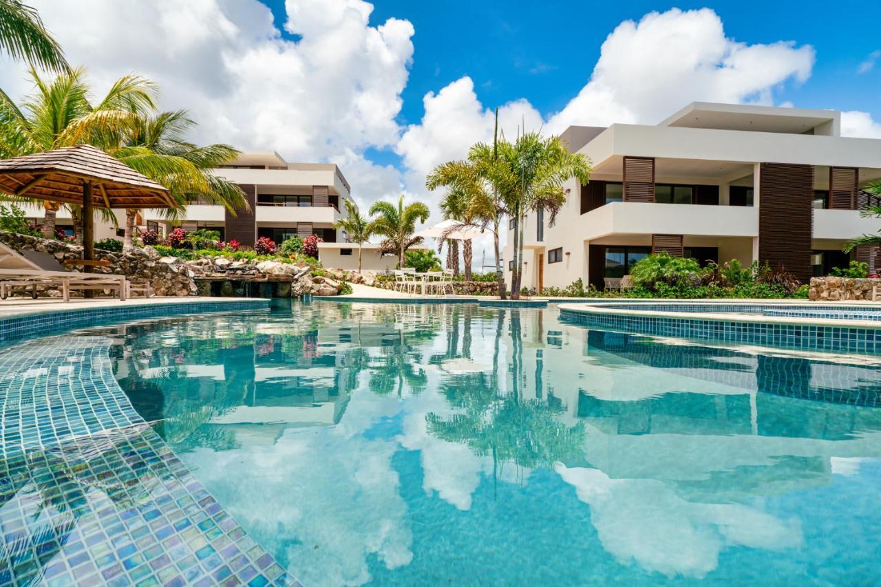 Jan Sofat Lux Resort Вилемстад Екстериор снимка